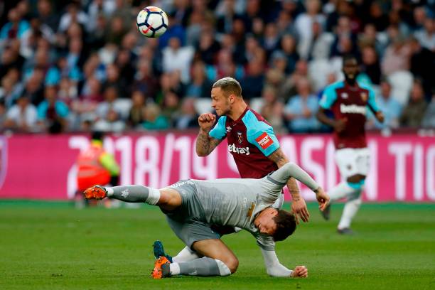 業運動員的 業運動員的