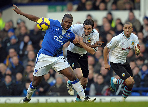 足球运动员 足球运动员