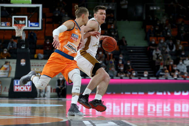 一代荷兰球 一代荷兰球